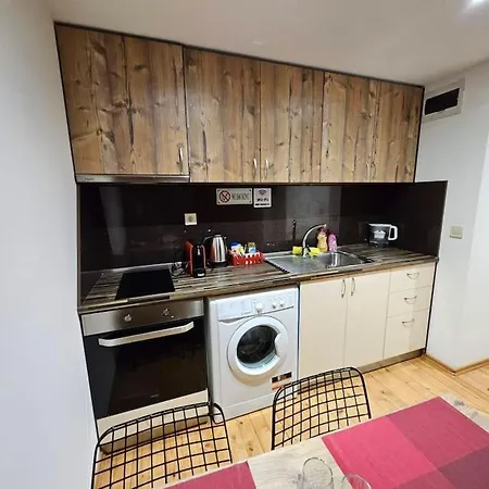 Διαμέρισμα Center 7 *